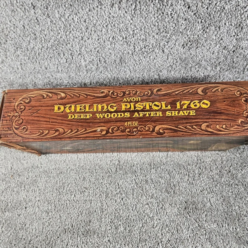 Avon Dueling Pistol 1760 After Shave Deep Woods Amber Glass Vintage 4oz Full